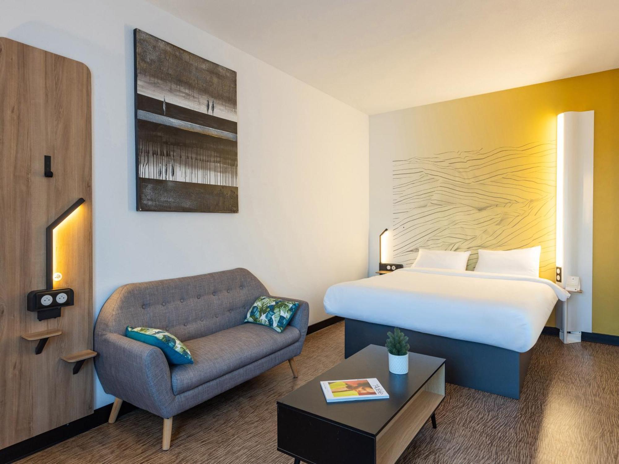 B&B Hotel Rennes Parc Expo Aeroport Bruz Eksteriør bilde